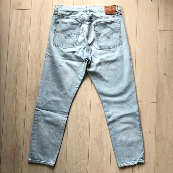 Levi’s Distressed Ankle Jeans Light Wash Women’s Size 29 - Picture 11 of 14